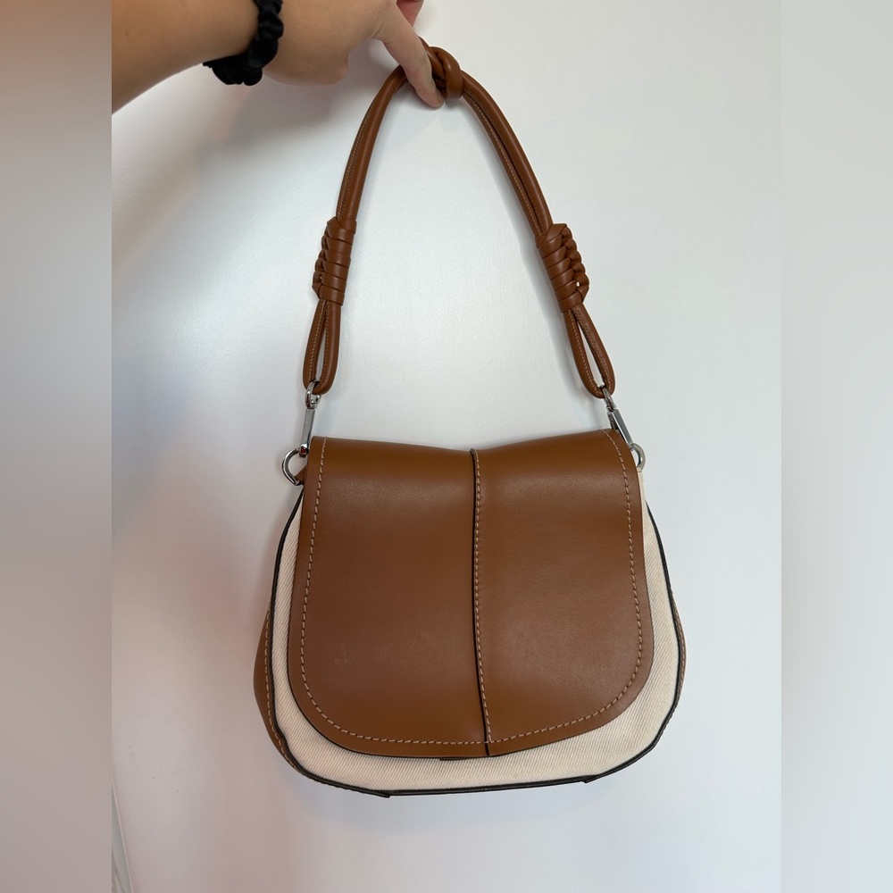 Authentic Gianni Chiarini tote shoulder bag with  attachable crossbody strap.